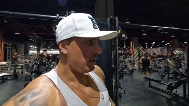Небольшой обзор в Lomov Gym 2023 День спины ✍️ смотреть онлайн