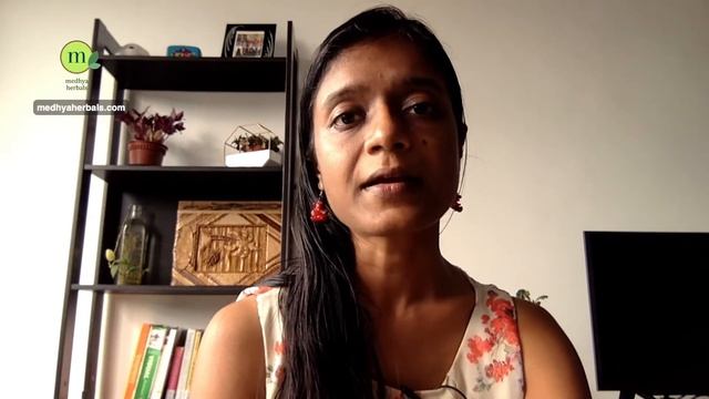 Low Progesterone Symptoms | How To Increase Progesterone Naturally | Ayurvedic Tips & Foods