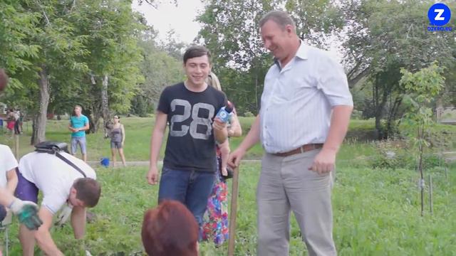 Высадка аллеи роз в усадьбе Сукачева смотреть онлайн