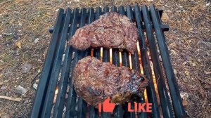 Сочный стейк из говядины на УГЛЯХ !!!