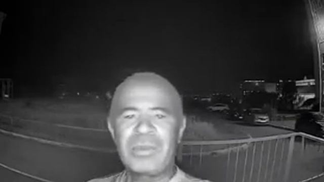 мужик и домофон , базарит с домофоном , умный дом и старый мужик))не забывай подписаться СПАСИБО!