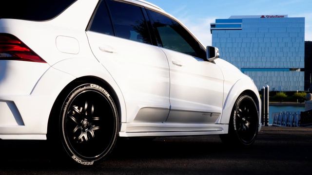 Mercedes-Benz GLE 350 RENEGADE Wide Body SUV By Creative Bespoke смотреть онлайн