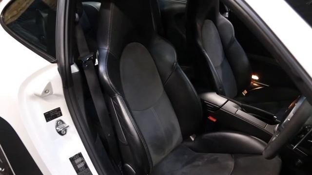 PORSCHE 3.8 CARRERA GTS PDK 2d 408 BHP смотреть онлайн