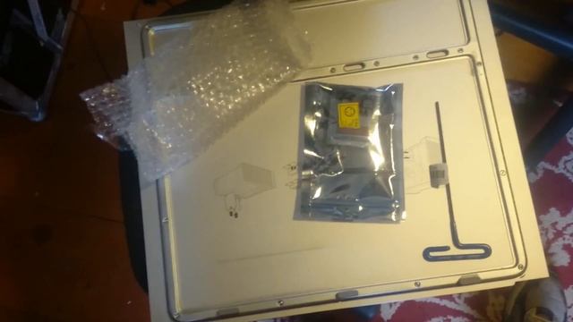 Mac Pro 1,1 CPU Upgrade Pt 1 смотреть онлайн