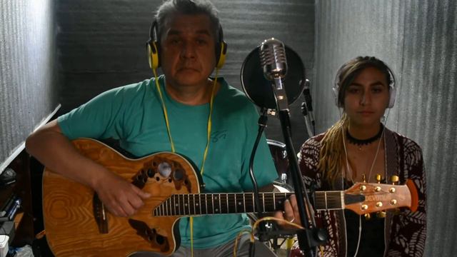 City of Stars LalaLand - Justin Hurwitz- Cover by DonJaviGuitar & Natasha Gomdu смотреть онлайн