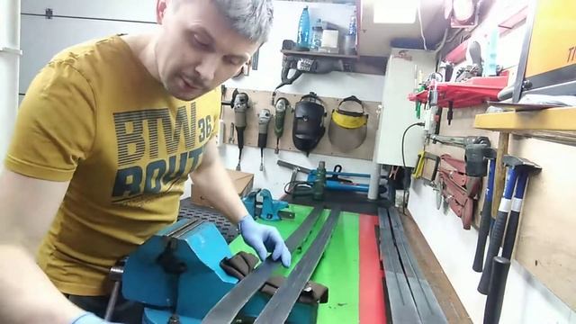 Как смазать лыжи не имея Спец. смазки? Смазка лыж своими руками смотреть онлайн