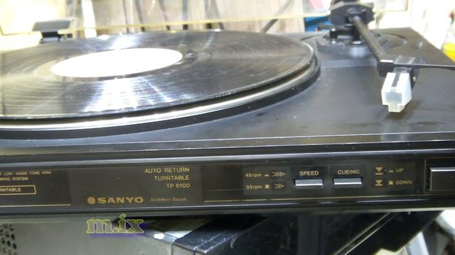 Turntable SANYO TP6100 Проигрыватель смотреть онлайн
