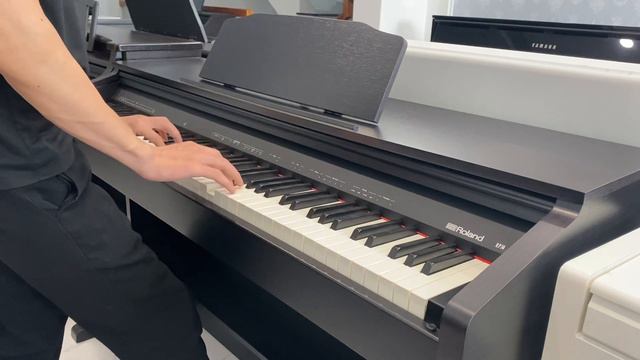 Piano Roland RP30 tiếng có thực sự hay không? Nhật Ký Của Mẹ смотреть онлайн
