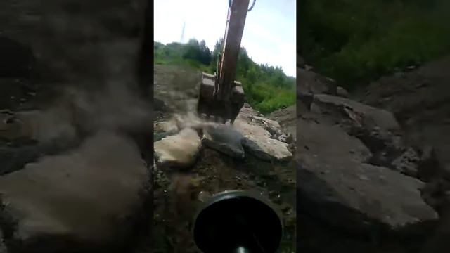 HYUNDAI 210 LC-7 , собираю дорогу, 