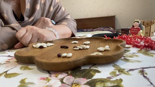 [ГАДАНИЕ НА БОБАХ] Я и он, пауза или точка смотреть онлайн