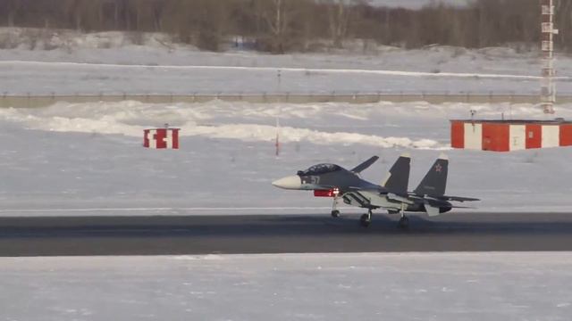 Sukhoi Su 30SM 57 RF 93667 Russian Air Force Landing RWY25 UNNT смотреть онлайн