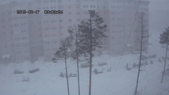 Ноябрьск-ЯНАО. Видео № 4. Шикарный снегопад 17.03.15 смотреть онлайн