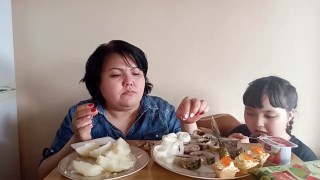 Мукбанг Скумбрия ?/Дети не должны знать подробности