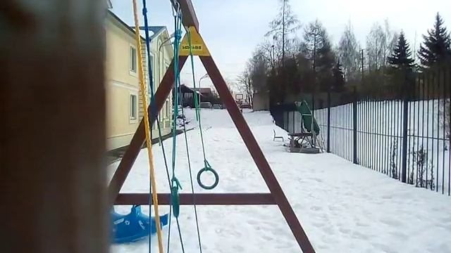 На улице никогда не холодно смотреть онлайн