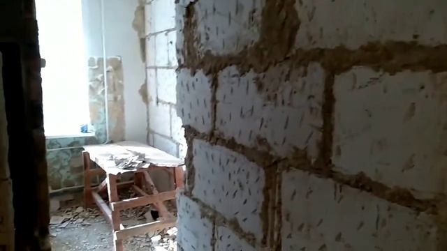 Жесть ремонт, демонтаж штукатурки в хрущевке! Ремонт квартиры своими руками часть 4#ремонтквартиры смотреть онлайн