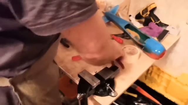 ? DIY rc самолёт из бутылки(ч.3). смотреть онлайн