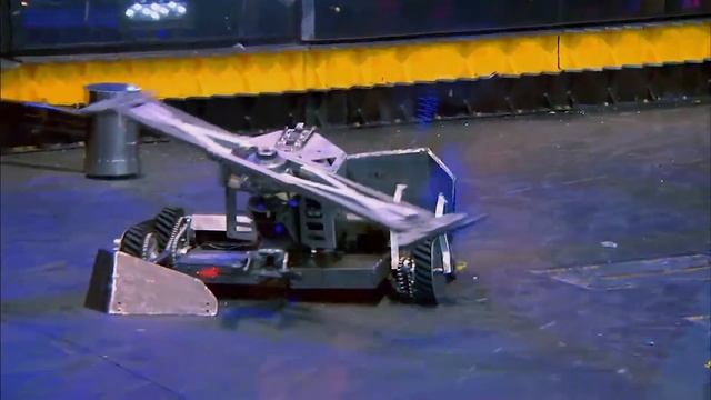 THIS BOT PLAYED A DANGEROUS GAME | GHOST RAPTOR Vs WHYACHI | BattleBots