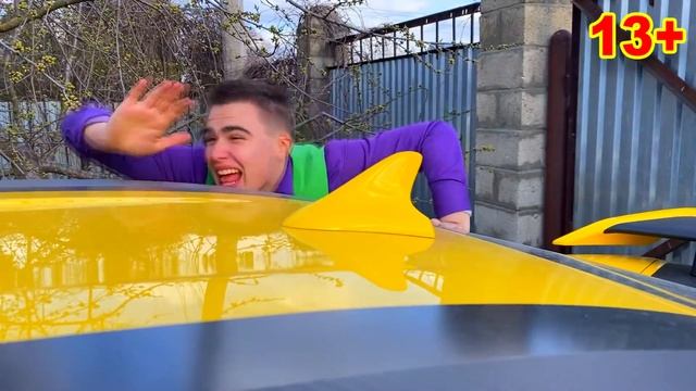 Mr. Joe tied Wheel to Car VS Green Man on Audi Q3 VS Wheels 13+ смотреть онлайн
