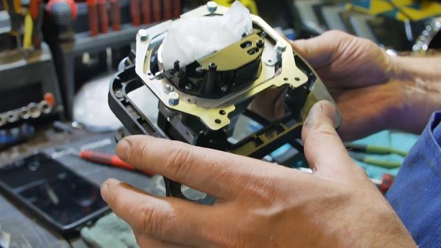 Меняем штатный LED на маслкаре FORD MUSTANG смотреть онлайн