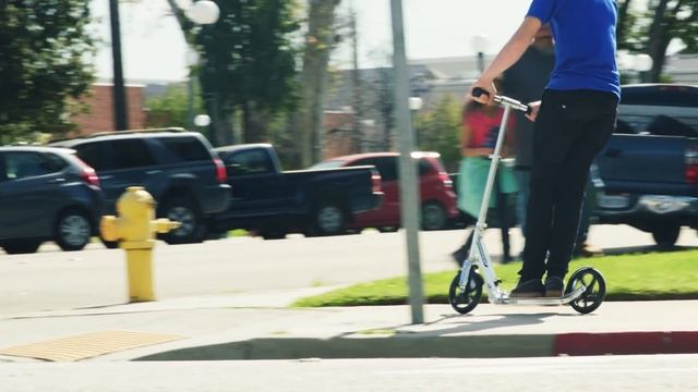 Razor A5 DLX Big Wheel Commuter Kick Scooter смотреть онлайн