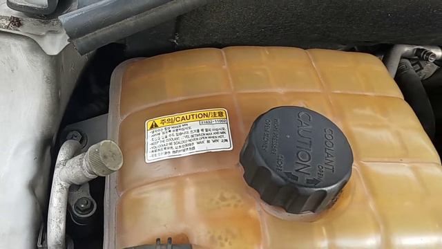 ssangyong Actyon 2WD -2006 engine compartment смотреть онлайн