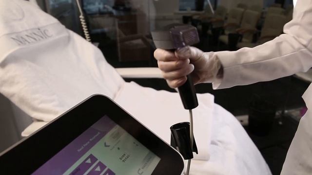 Аппарат для RF лифтинга кожи Morpheus 8 смотреть онлайн