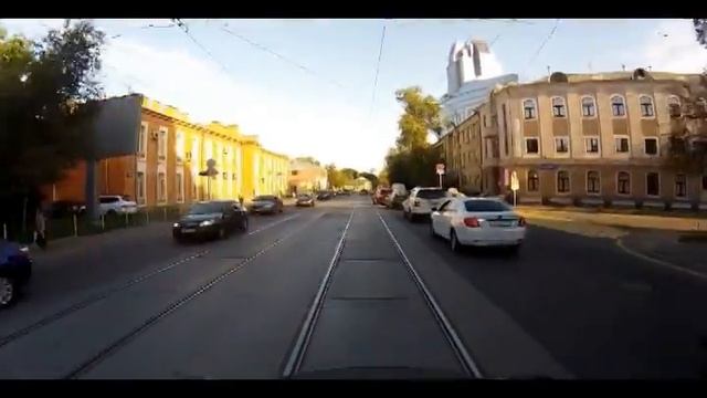 Yamaha T MAX 500 в действии на улицах города смотреть онлайн