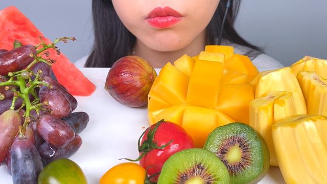 ASMR 맛있는 과일 먹방🥭🥝🍇 사파이어포도 무화과 잭후르츠 애플망고 / EXOTIC FRUITS / MUKBANG EATING SOUNDS смотреть онлайн