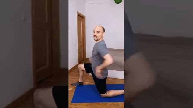 Растяжка мышц ног - запись эфира от 12 ноября 2020 в @rostfit смотреть онлайн