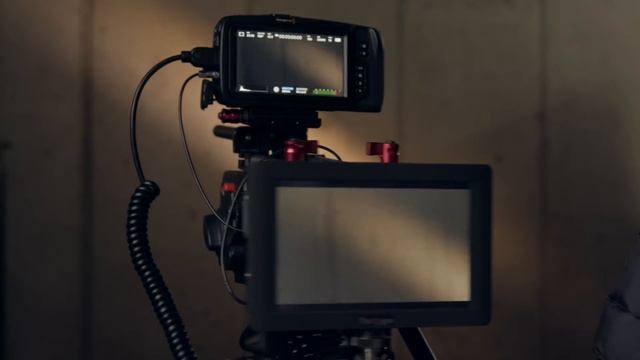 PortKeys HS7T Monitor: 1200 Nit HDMI & SDI 4K On-Camera 7" Monitor смотреть онлайн