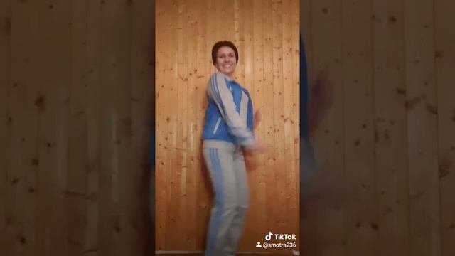 Спортивный костюм ADIDAS (44 р-р) смотреть онлайн