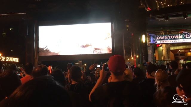 Live Star Wars Force Awakens Trailer Viewing at Downtown Disney - 4K смотреть онлайн