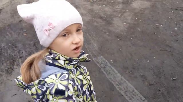 Осенние Поделки Собираем листья | Соня Bonbon смотреть онлайн