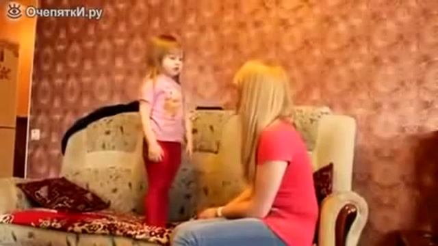 Скажи лук!Прикол дома.Так не надо воспитывать детей. смотреть онлайн