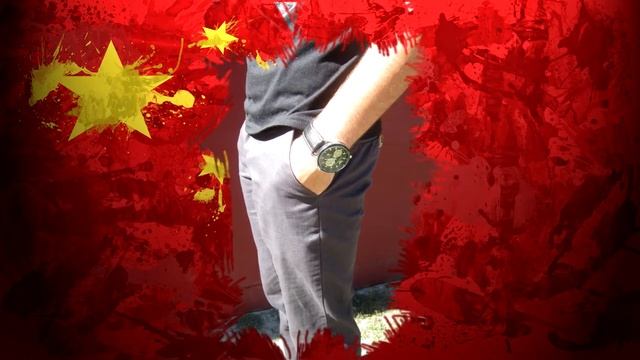 Футболка, брюки, мокасины, ремень, часы, смартфон и всё это из Китая, и на одном парне;) смотреть онлайн