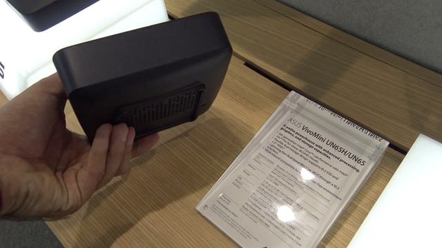 Asus VivoMini UN65 Hands On [4K UHD] смотреть онлайн