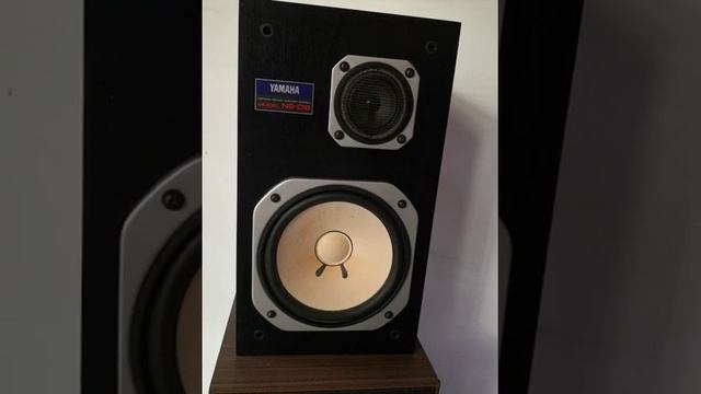 Yamaha NS-018 Natural Sound Speaker смотреть онлайн