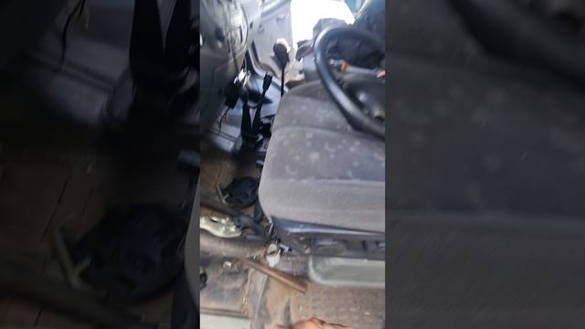 ПОЧЕМУ ОН ВСЕГДА ОБЛЕЗЛЫЙ? #кириллов #automobile #автоблоггараж #ремонтгазели #mechanic #газель смотреть онлайн