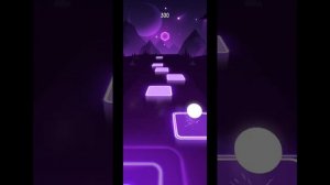 Музыкальный Шарик. Tiles Hop.