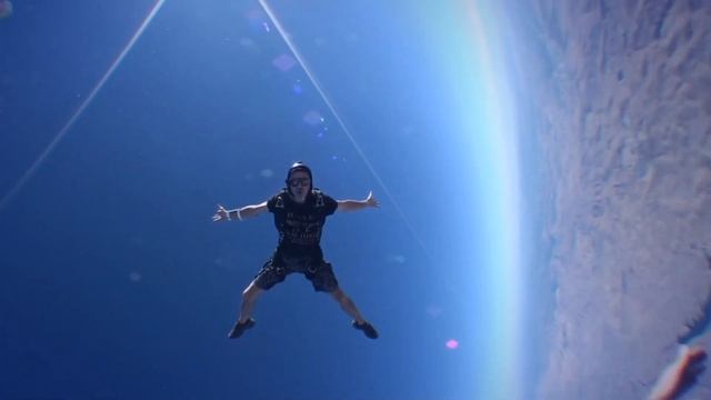 Portal Goes Skydiving #disruptoverload смотреть онлайн