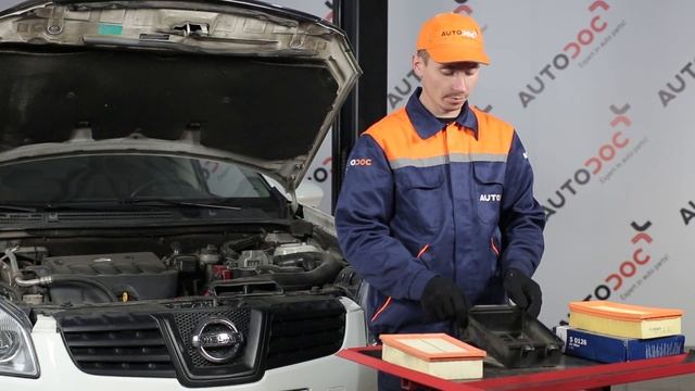 Cómo cambiar el filtro de aire del motor en NISSAN QASHQAI 1 [Instrucción] смотреть онлайн