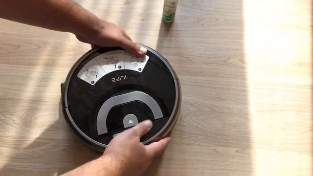 Как добавить средство ДЛЯ ПОЛА Rossinka в моющий робот-пылесос.