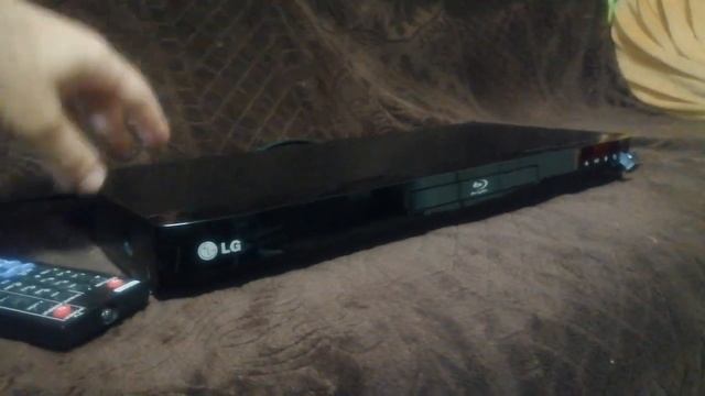 LG Bd550  Blu-ray Player (новое приобретение по объявлению )