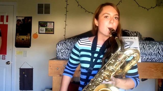 Sonata No. 3 Movement 1 by G. F. Handel on Baritone Saxophone смотреть онлайн