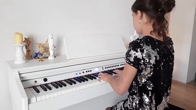 "Вечір в Парижі" (Ярина Яворська) смотреть онлайн