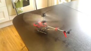 Радиоуправляемый вертолет, поломка