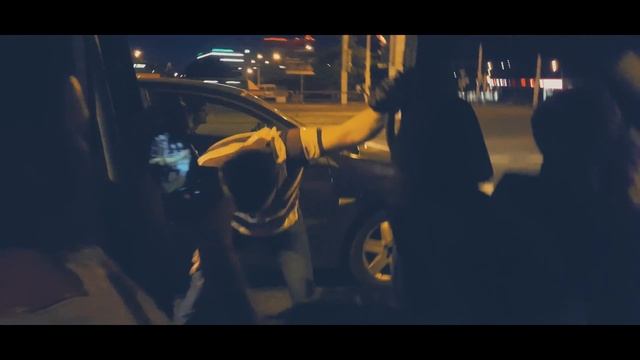 тверк прямо на дороге! смотреть онлайн