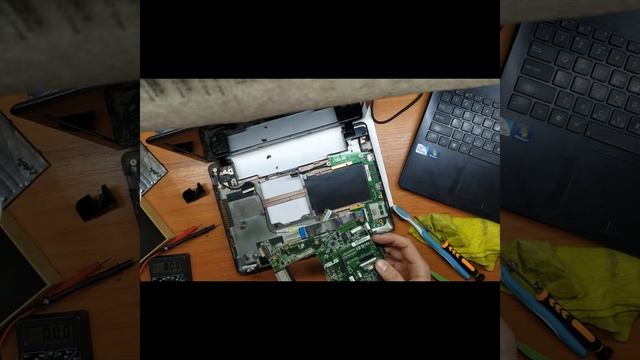 Разбор и Профилактика нэтбука ASUS Eee PC 1201N смотреть онлайн