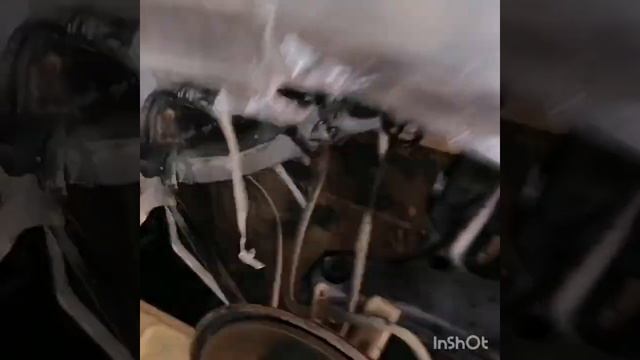 Хорошая Тойота, а днище всё поржавело. Гаражные будни. смотреть онлайн