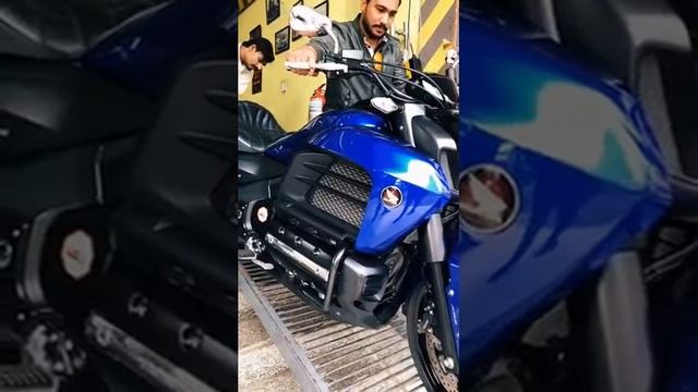 1800cc HONDA VALKYRIE #short #youtubeshort #youtube #superbike смотреть онлайн